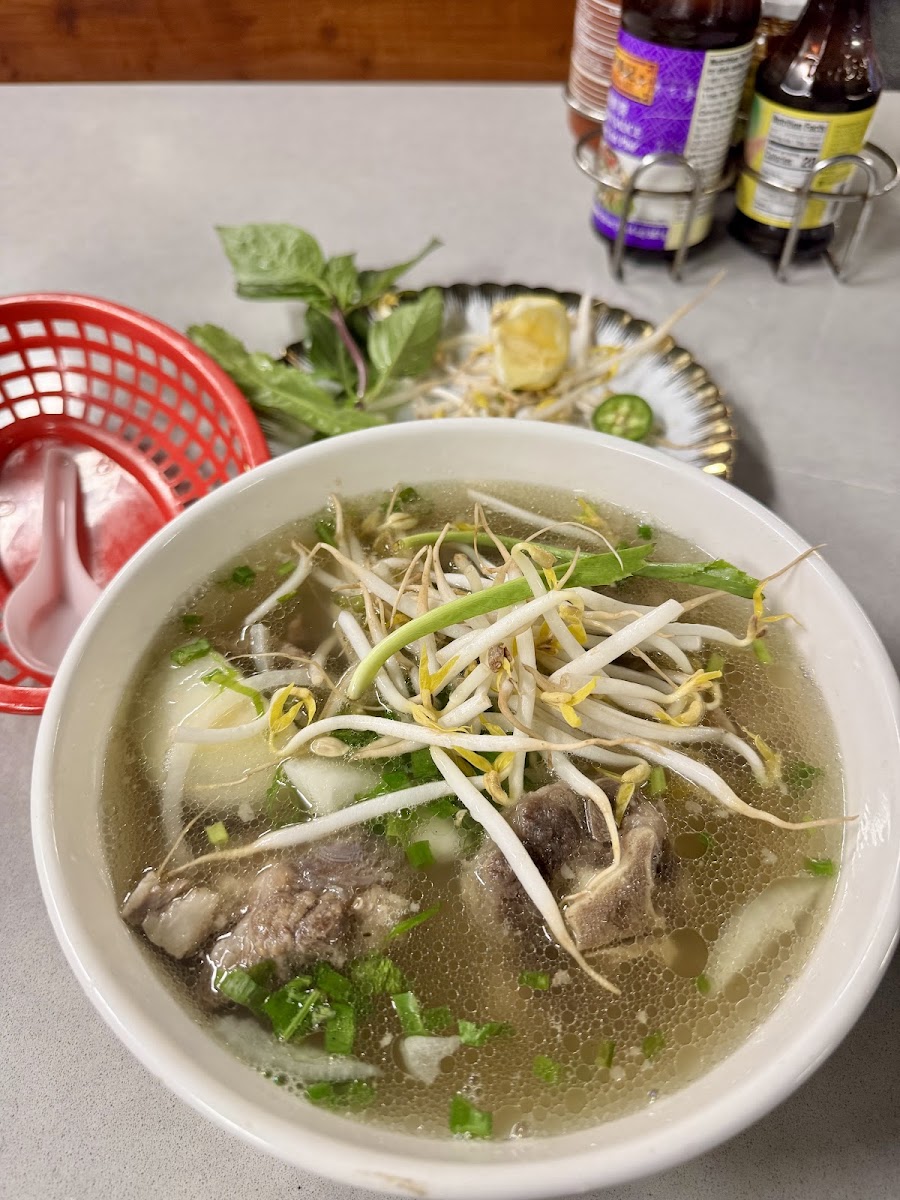 Saigon Grill Photos 2